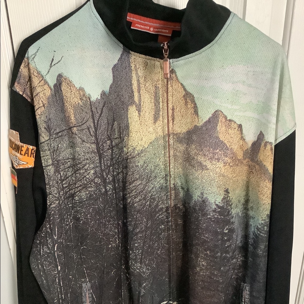 ROCAWEAR Hoodie Jacket with Mountain Image XXL